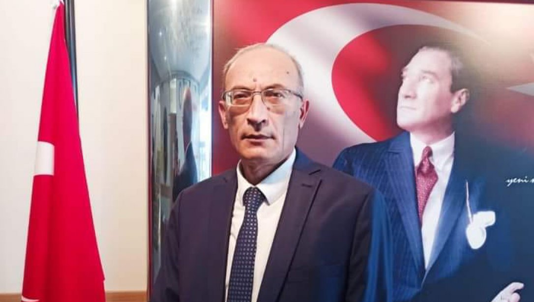 İlçe Milli Eğitim Müdürümüz Recep AKDEMİR' in 10 Kasım Atatürk' ü Anma Günü Mesajı
