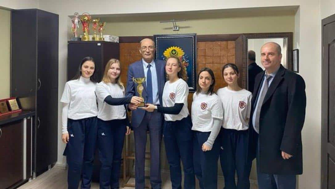 Vize Anadolu Lisesi Kız Futbol Takımımız İl Şampiyonu Oldu